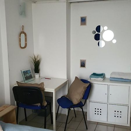 Chambre Alienor D'Aquitaine Бордо Экстерьер фото